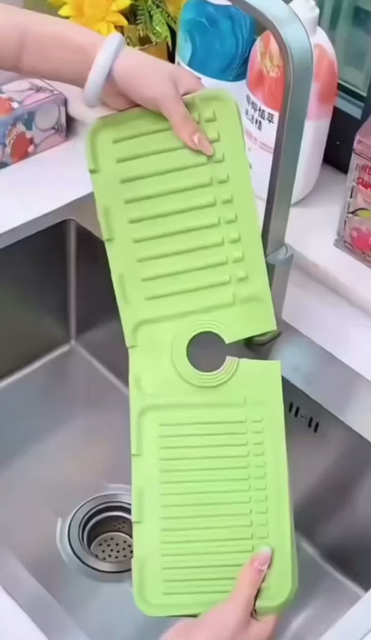 Silicon sink splash guard